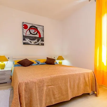 Apartment Racchi